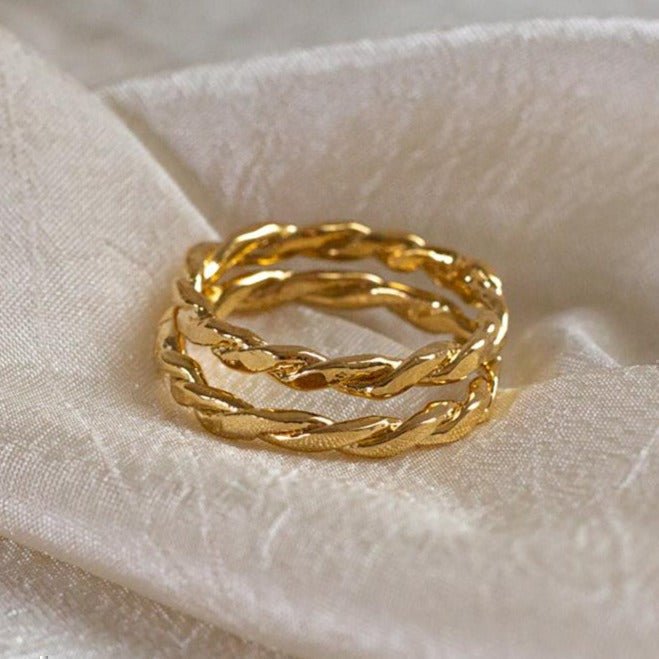 Flat Twist Ring - Thin Gold Twisted Ring Band – Dea Dia