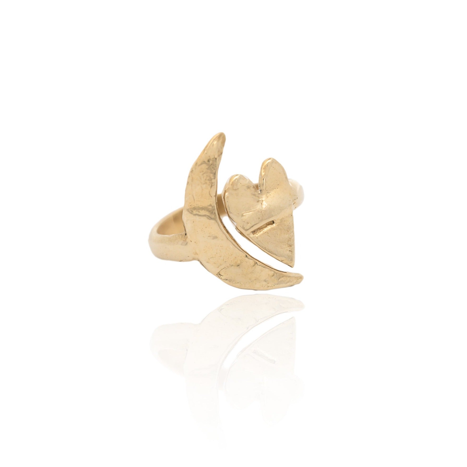 Artemis Gold Moon and Heart Ring - Dea Dia