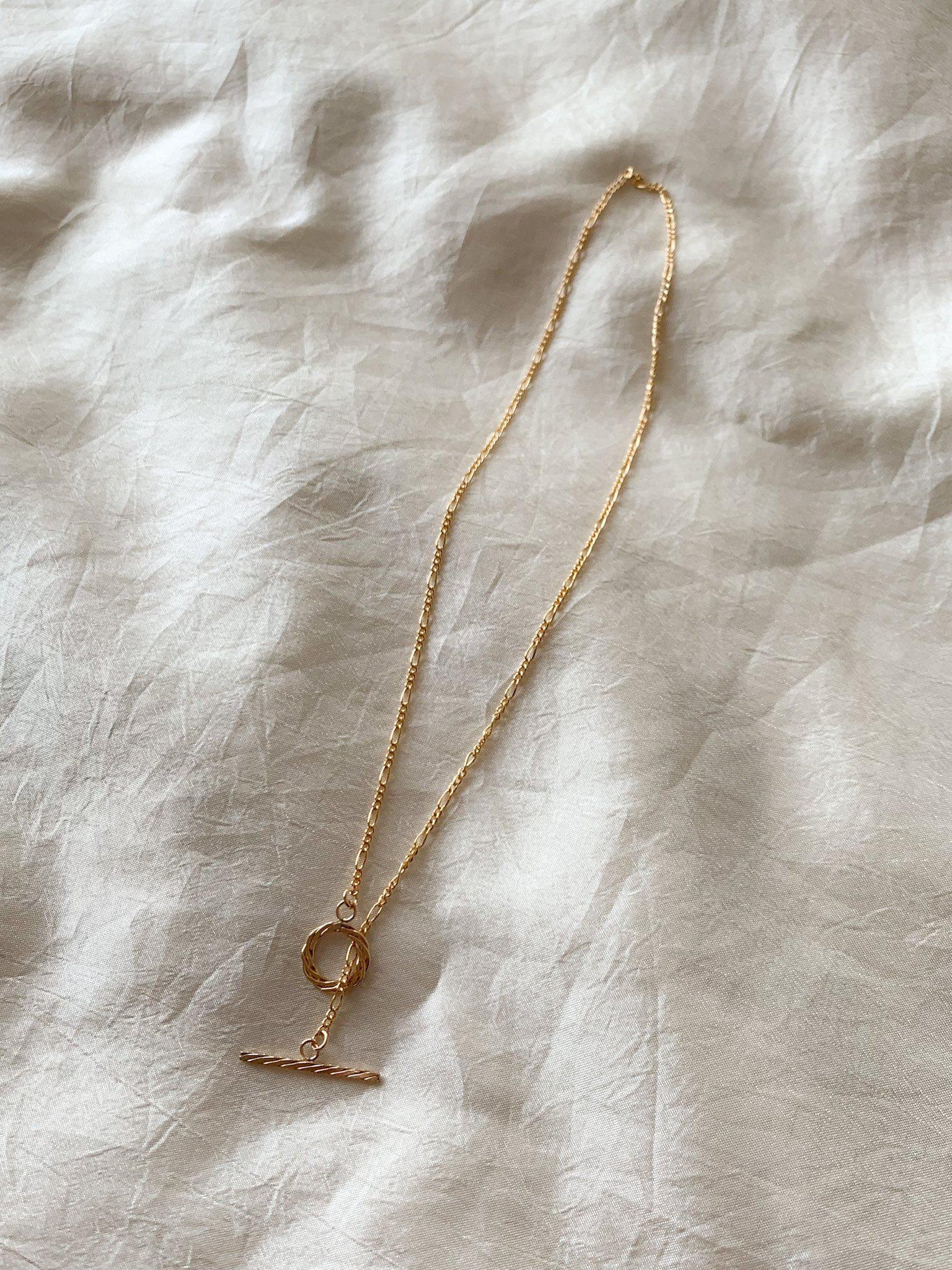 Figaro Chain Toggle Clasp Necklace - Dea Dia