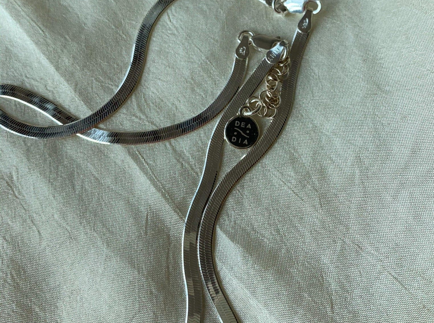Slinky Silver Herringbone Chain Necklace - Dea Dia